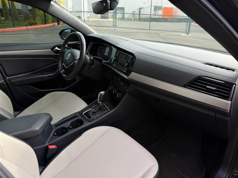 Volkswagen Jetta 1.4T R-Line 8A 2019