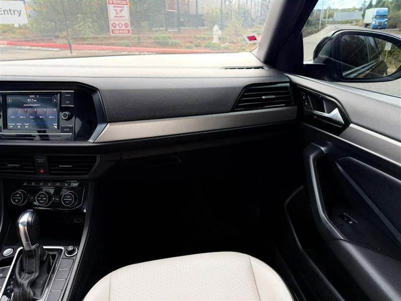 Volkswagen Jetta 1.4T R-Line 8A 2019