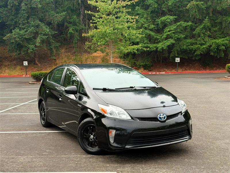 Toyota Prius Prius V 2012