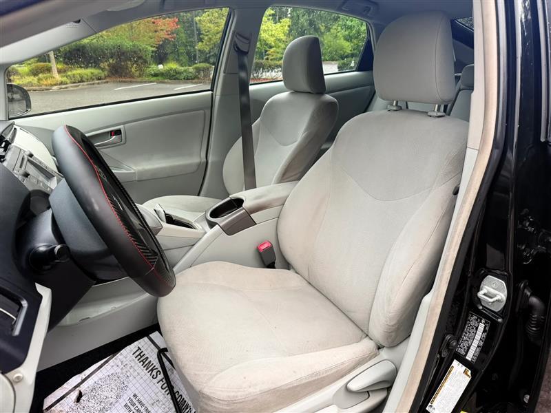 Toyota Prius Prius V 2012