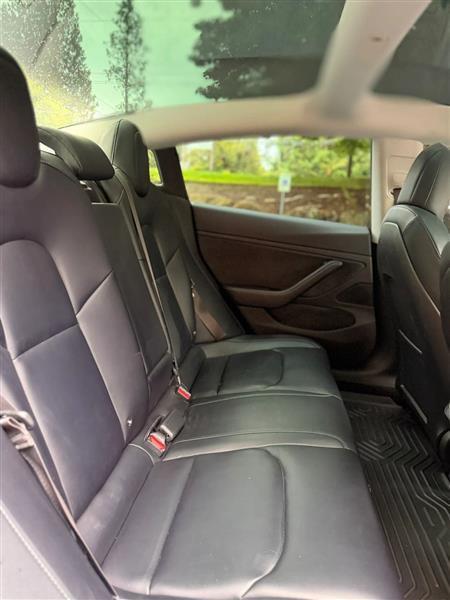 Tesla Model 3 Base 2018