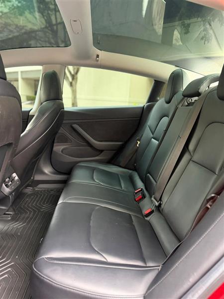 Tesla Model 3 Base 2018