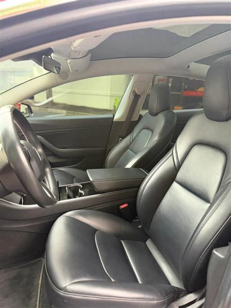 Tesla Model 3 Base 2018