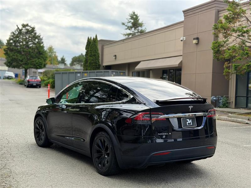 Tesla Model X 90D 2016