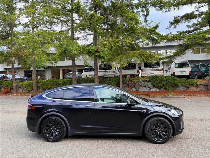 Tesla Model X 90D 2016