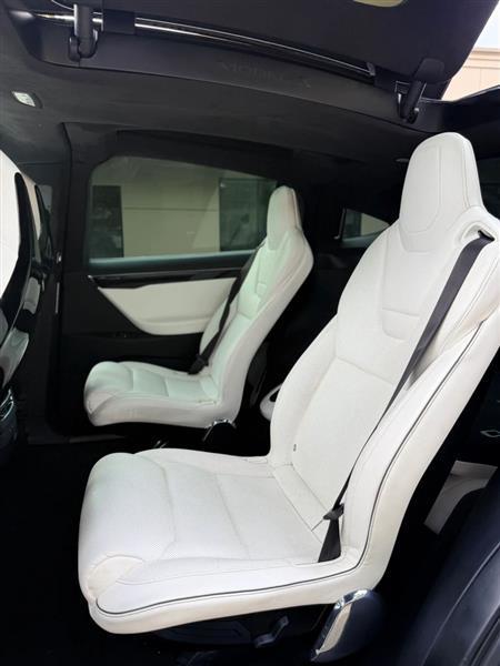Tesla Model X 90D 2016