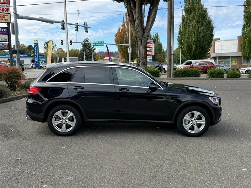 Mercedes-Benz GLC-Class GLC300 4MATIC 2017