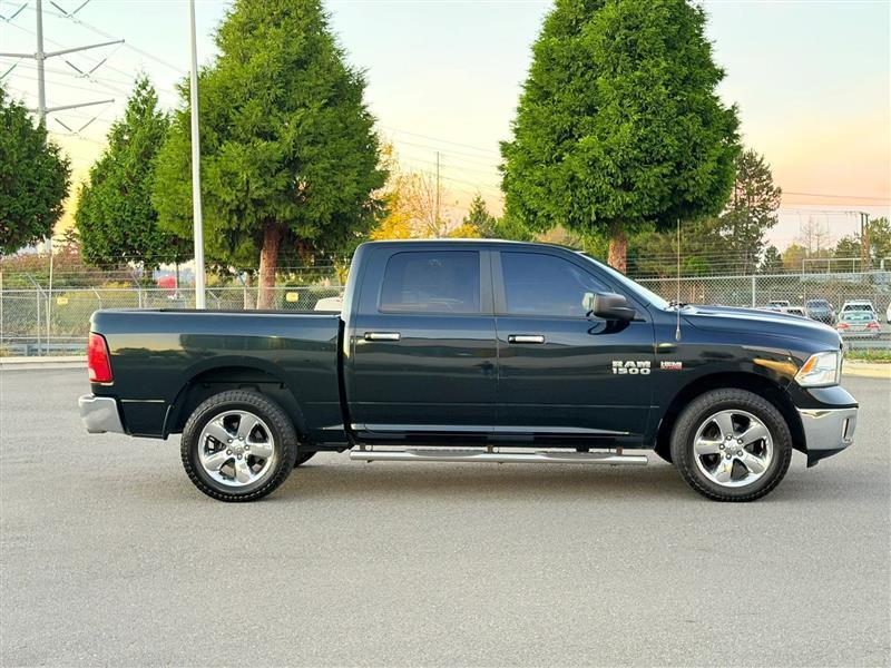 RAM 1500 SLT Crew Cab SWB 4WD 2015