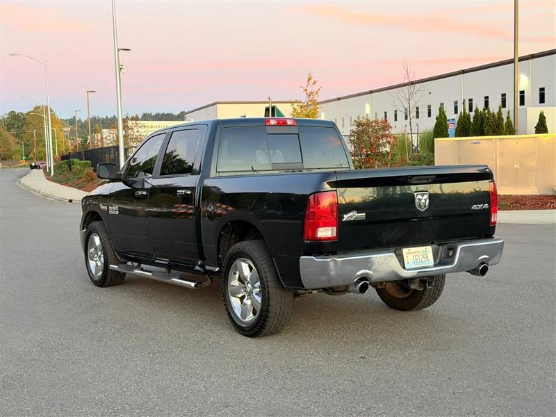 RAM 1500 SLT Crew Cab SWB 4WD 2015