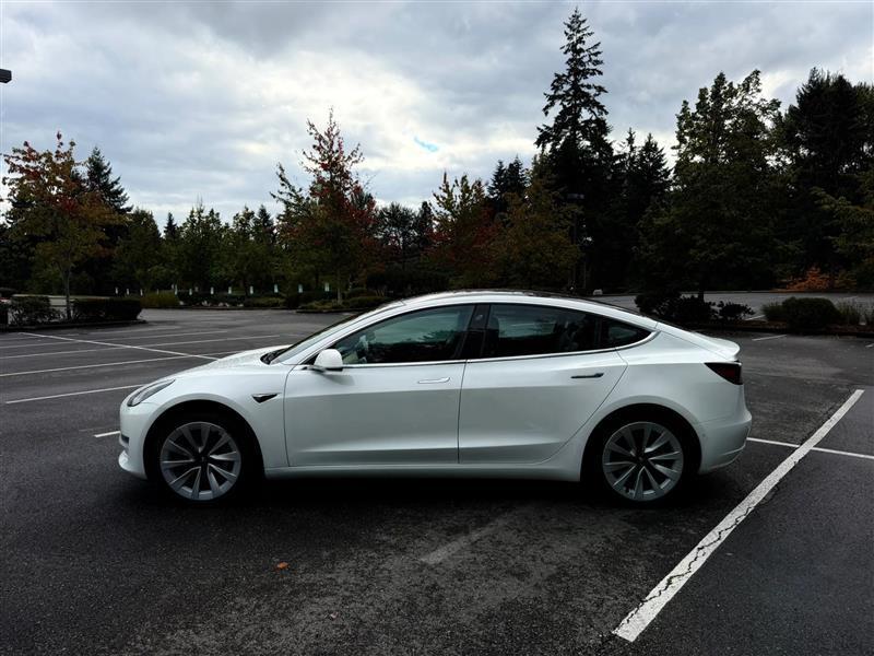 Tesla Model 3 Base 2018