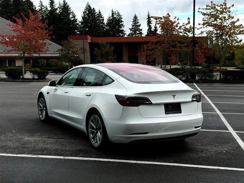 Tesla Model 3 Base 2018