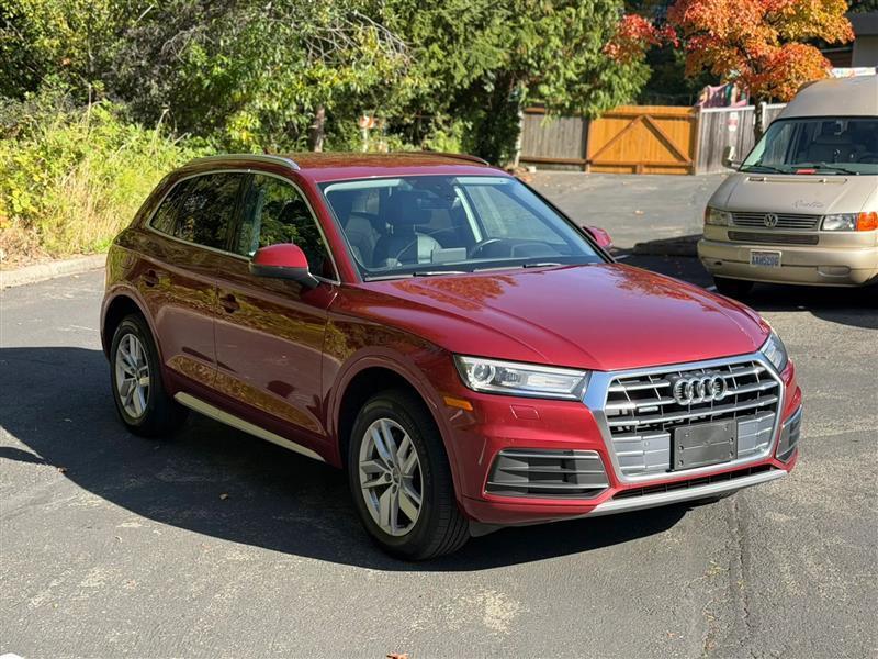 Audi Q5 2.0T Premium quattro 2020