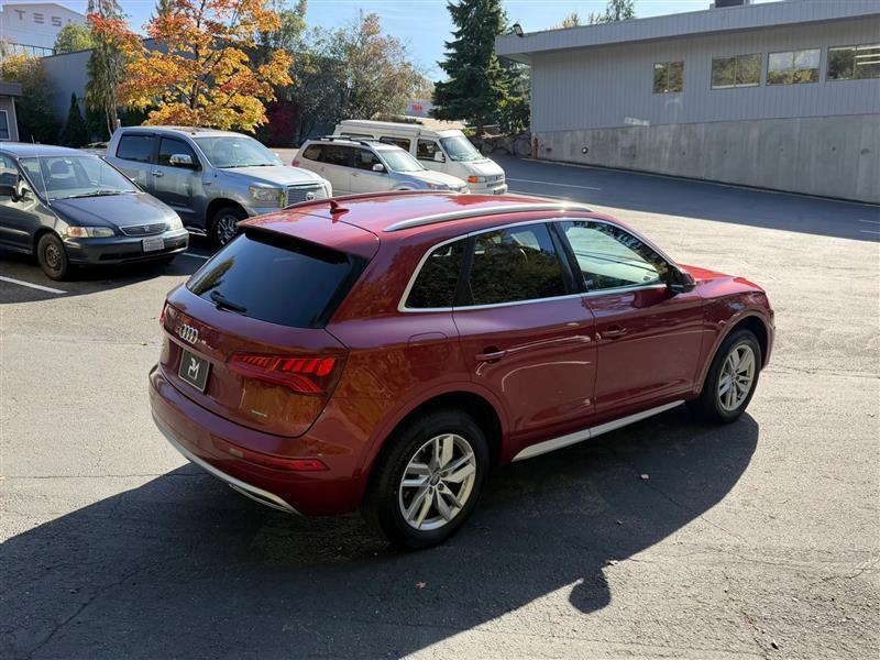 Audi Q5 2.0T Premium quattro 2020