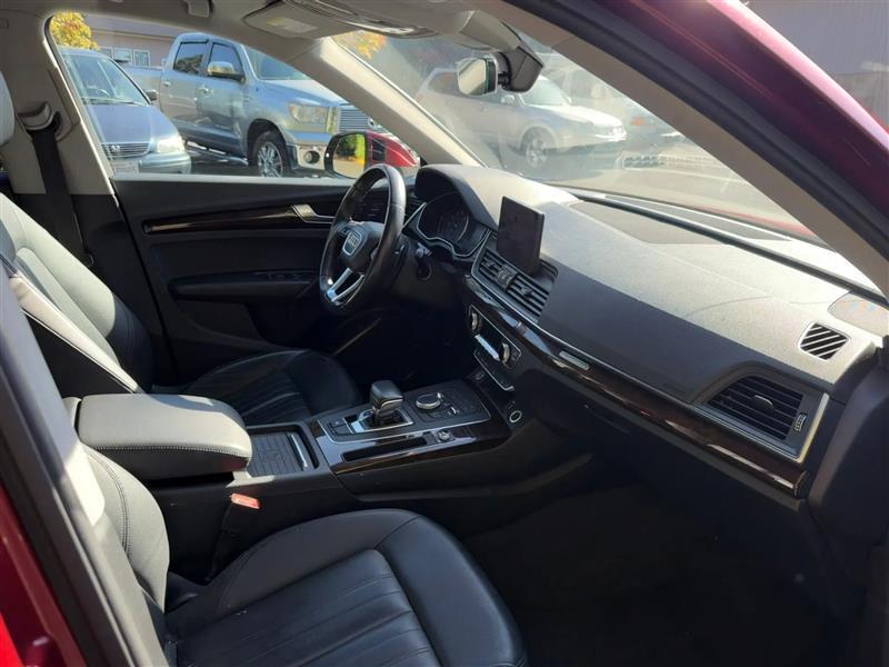 Audi Q5 2.0T Premium quattro 2020