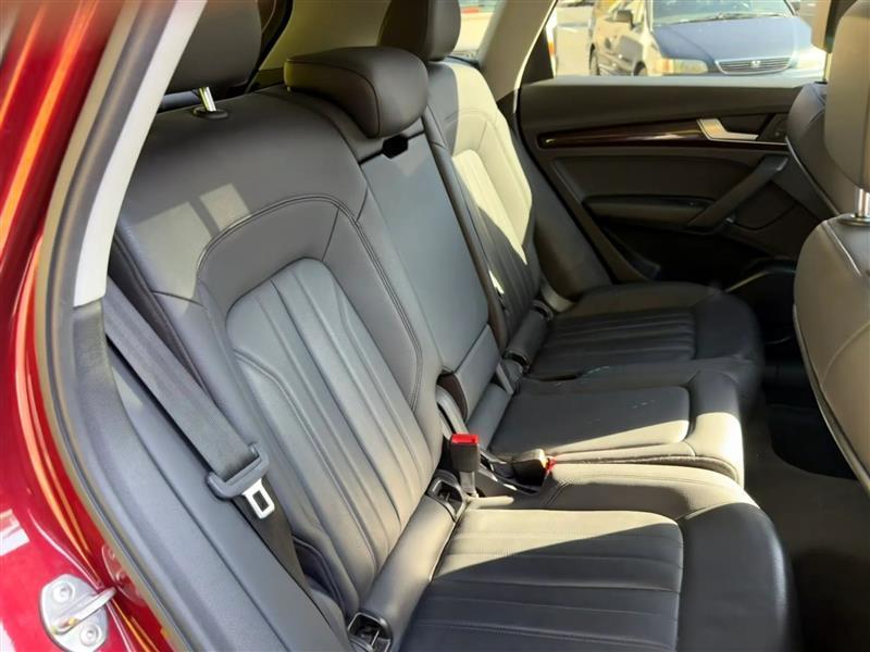 Audi Q5 2.0T Premium quattro 2020
