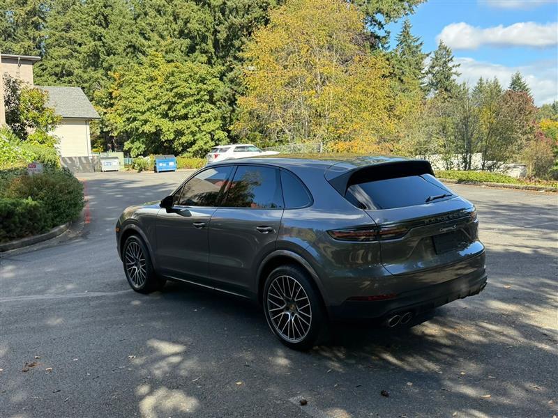 Porsche Cayenne S 2020