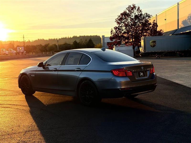 BMW 5-Series 528i xDrive 2016