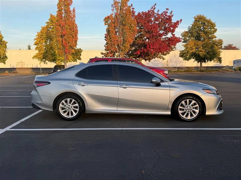Toyota Camry LE 2021