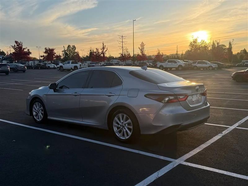Toyota Camry LE 2021