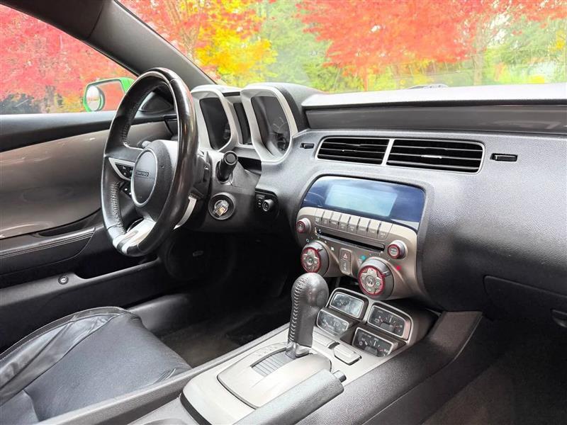 Chevrolet Camaro 2LT Coupe 2011