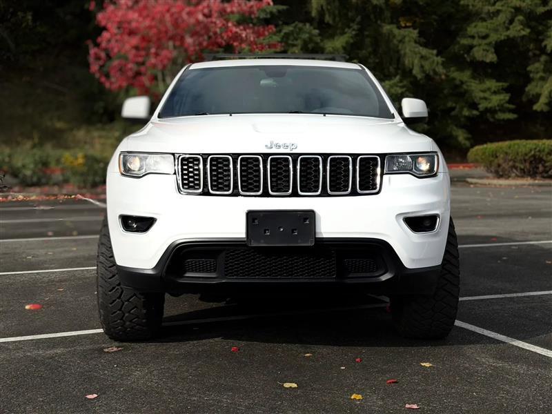 Jeep Grand Cherokee Laredo 4WD 2019