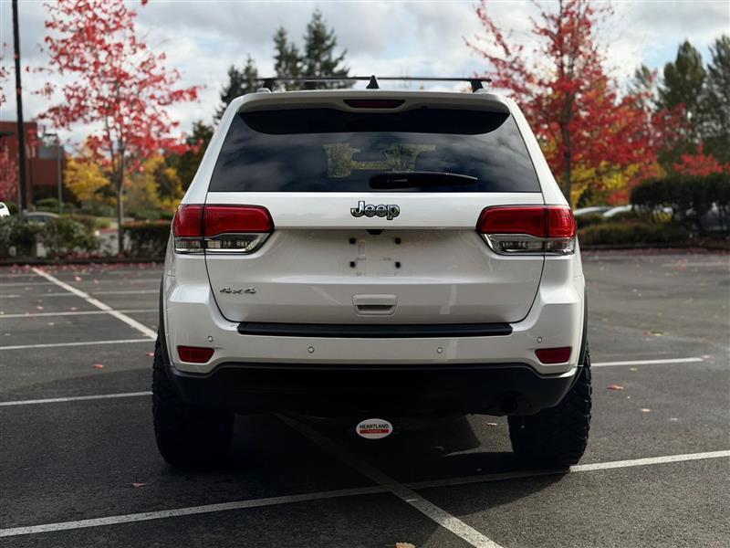 Jeep Grand Cherokee Laredo 4WD 2019