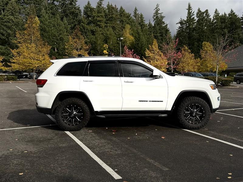 Jeep Grand Cherokee Laredo 4WD 2019