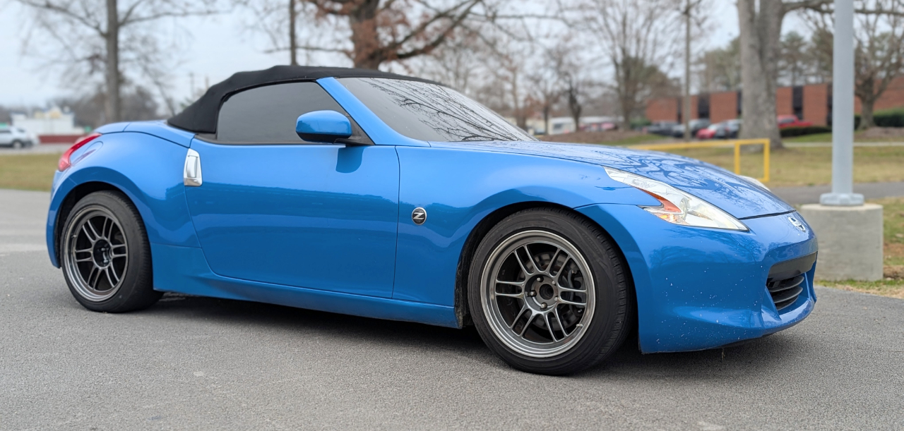 Nissan Z 370Z Touring Roadster 2012