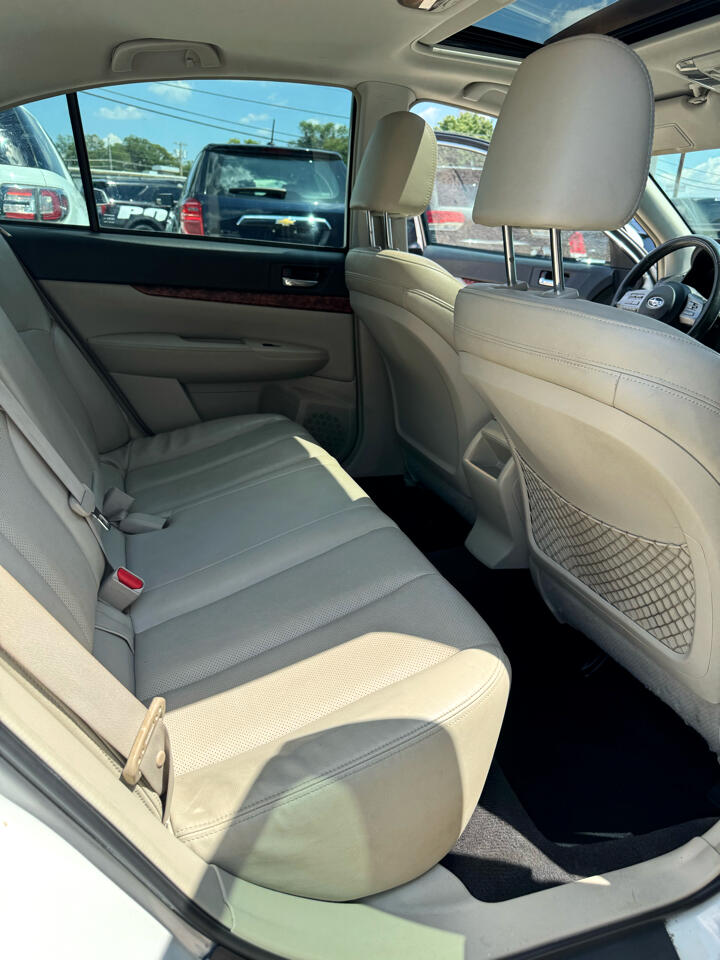 Subaru Legacy 2.5i Limited 2011 Subaru Legacy 2.5i Limited 2011
