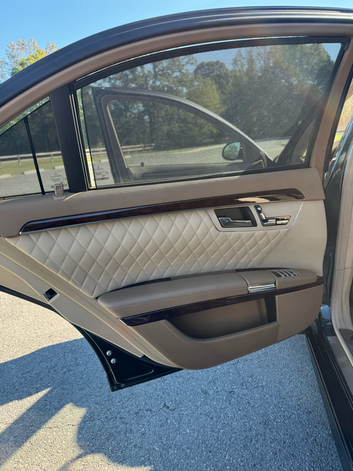 Mercedes-Benz S-Class S65 AMG 2008 Mercedes-Benz S-Class S65 AMG 2008