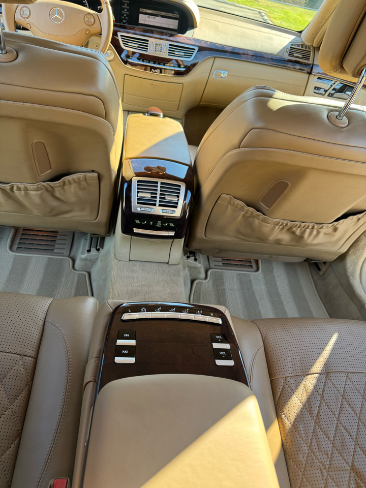 Mercedes-Benz S-Class S65 AMG 2008 Mercedes-Benz S-Class S65 AMG 2008