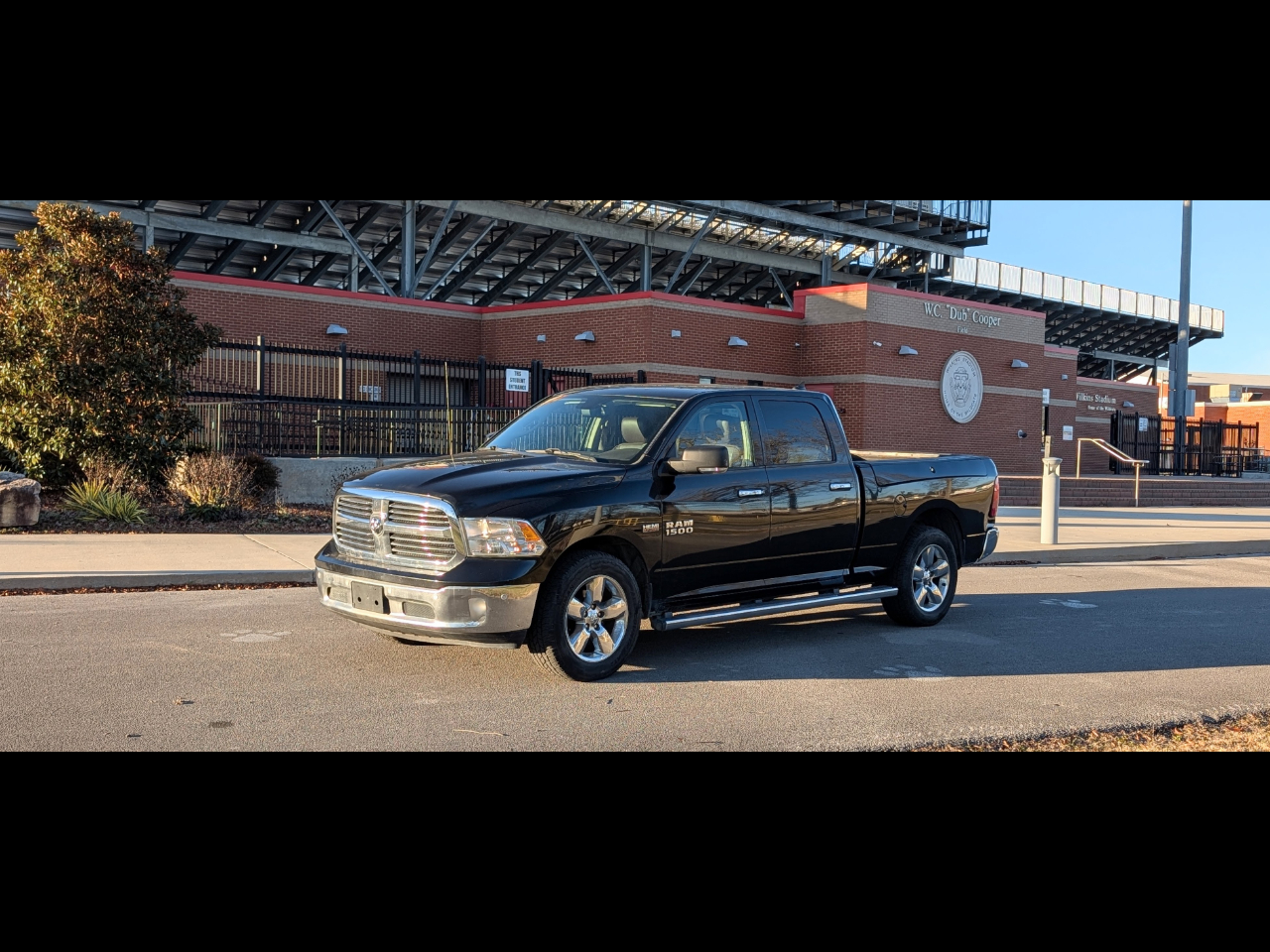 RAM 1500 SLT Crew Cab LWB 2WD 2016