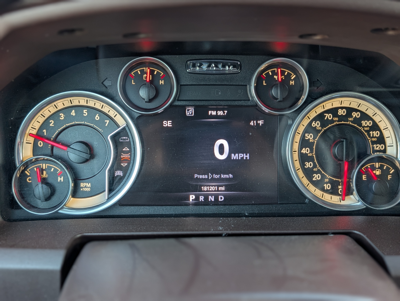 RAM 1500 SLT Crew Cab LWB 2WD 2016