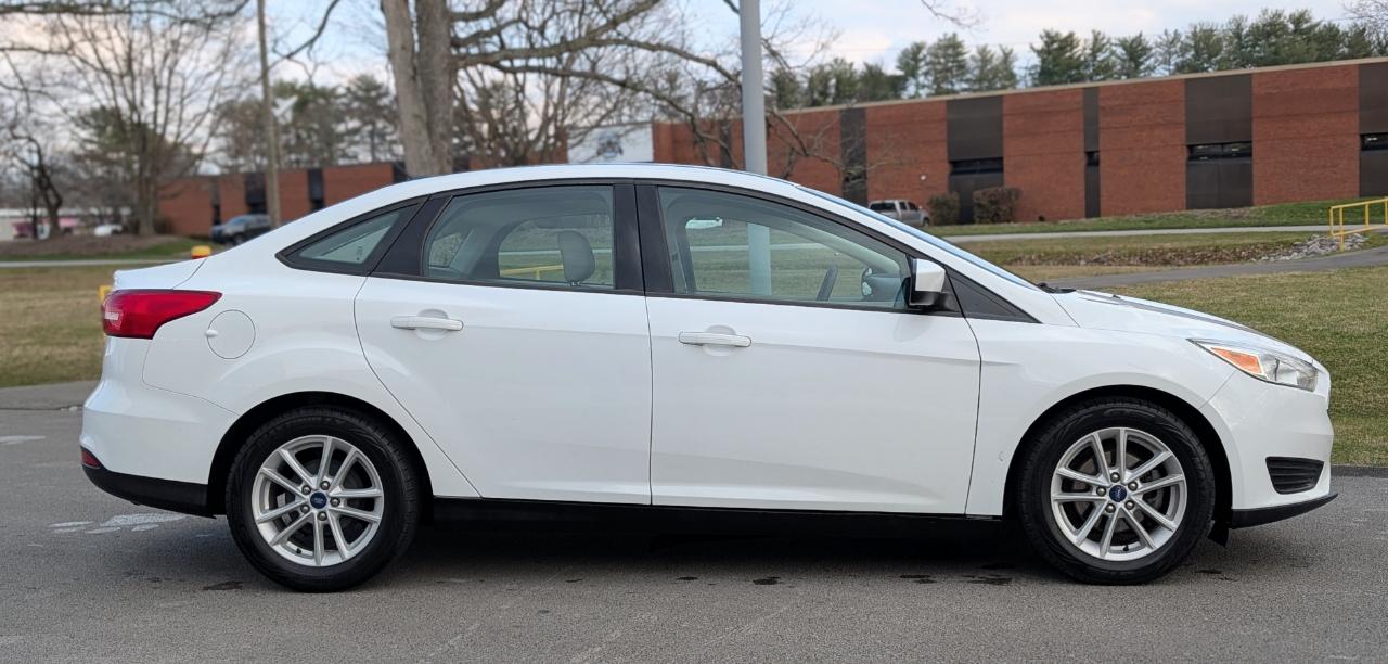 Ford Focus SE Sedan 2018