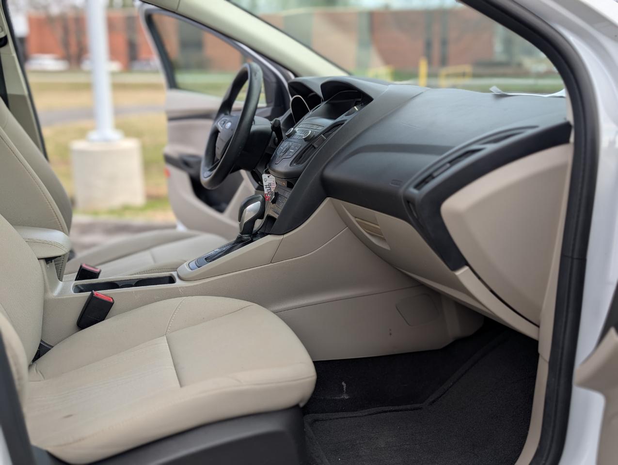 Ford Focus SE Sedan 2018