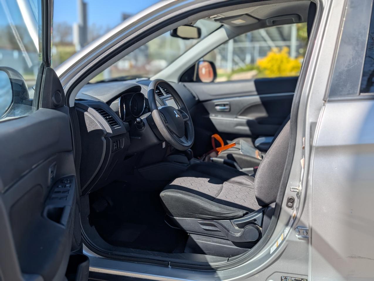 Mitsubishi Outlander Sport 2.0 ES CVT 2021