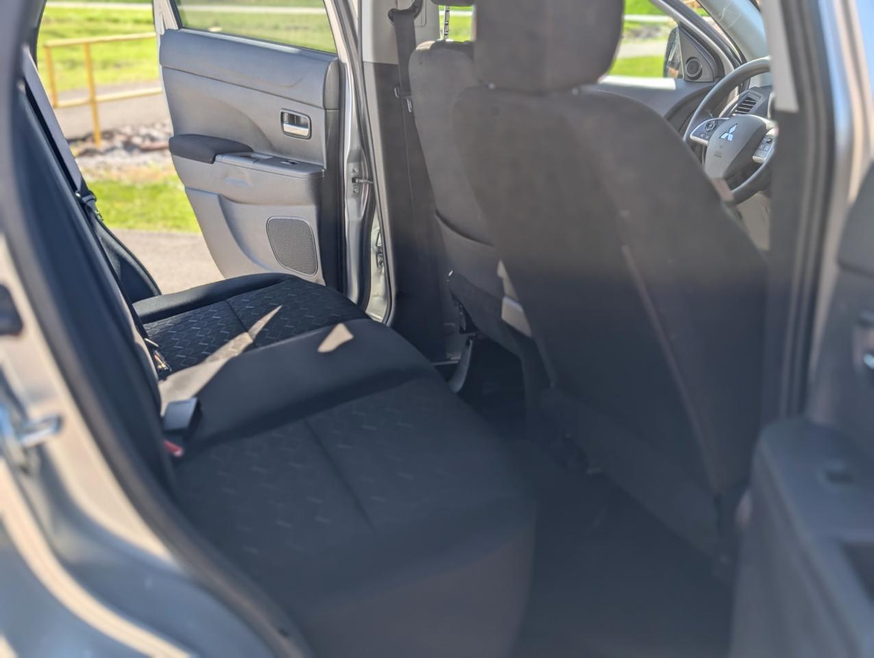 Mitsubishi Outlander Sport 2.0 ES CVT 2021