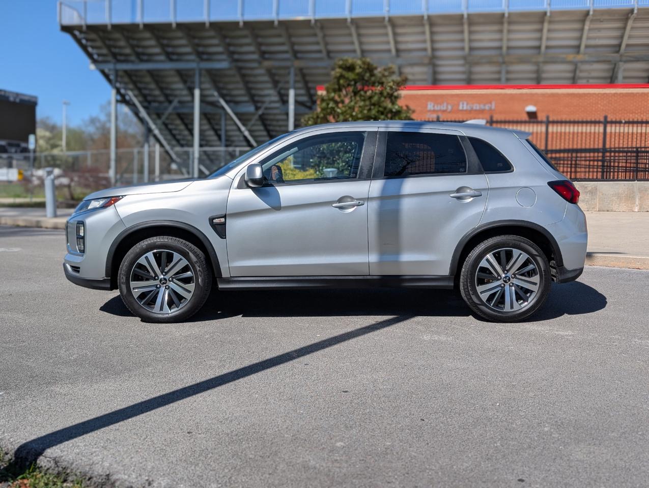 Mitsubishi Outlander Sport 2.0 ES CVT 2021