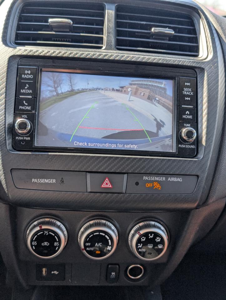 Mitsubishi Outlander Sport 2.0 ES CVT 2021