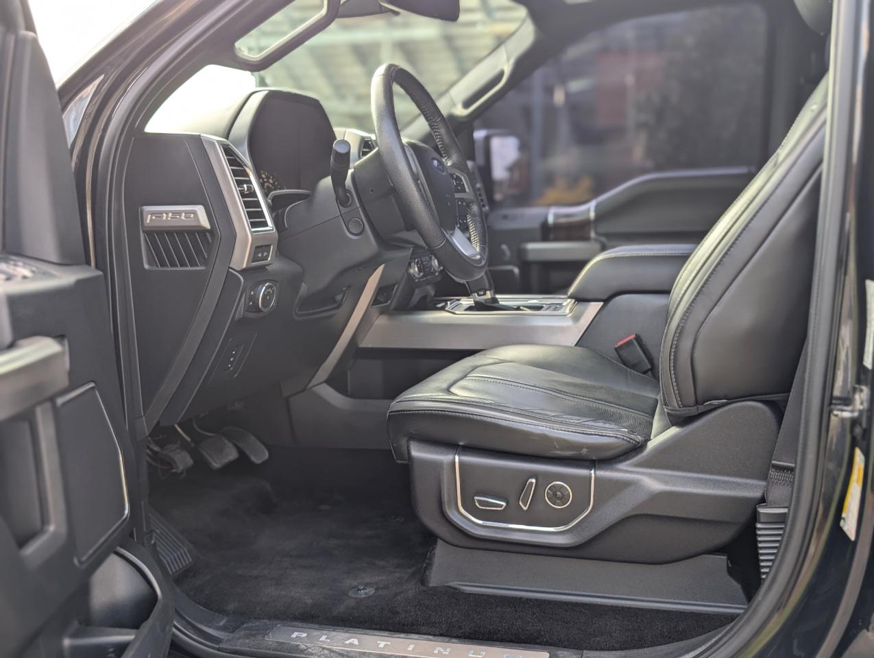 Ford F-150 Platinum SuperCrew 5.5-ft. Bed 4WD 2015