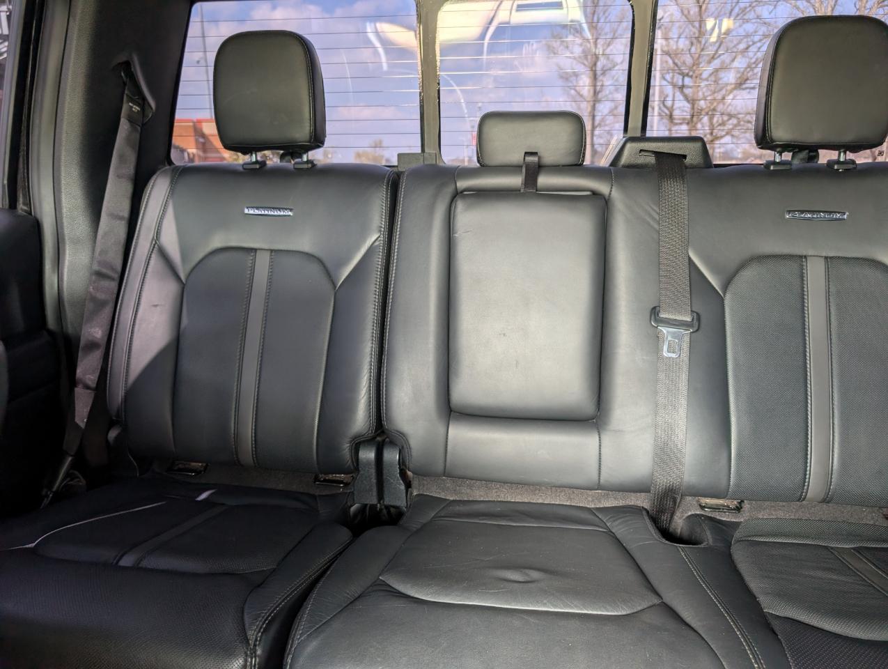 Ford F-150 Platinum SuperCrew 5.5-ft. Bed 4WD 2015