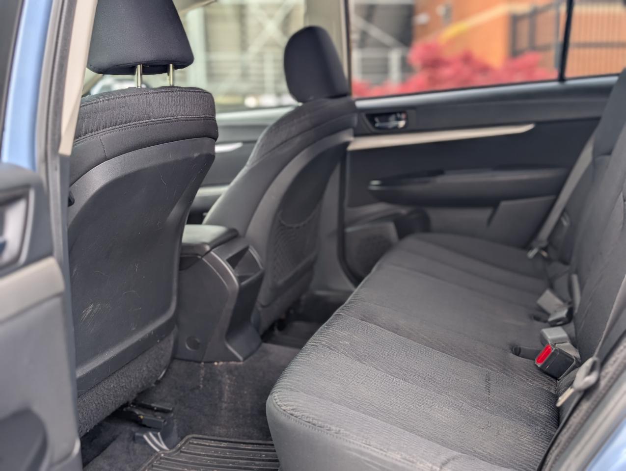 Subaru Outback 2.5i Premium 2010