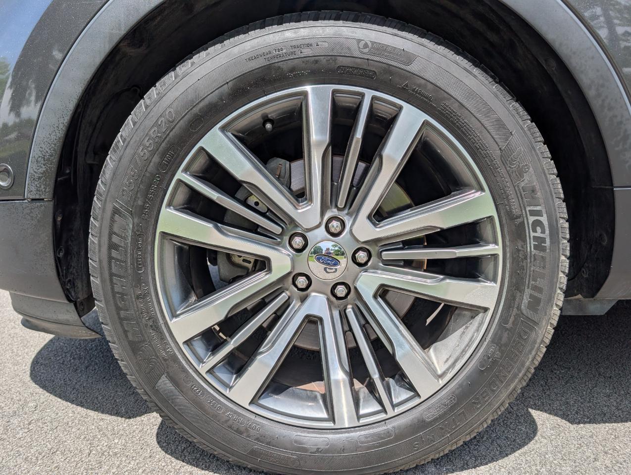 Ford Explorer Platinum AWD 2016