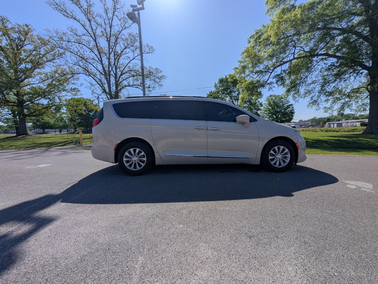 Chrysler Pacifica Touring-L 2017