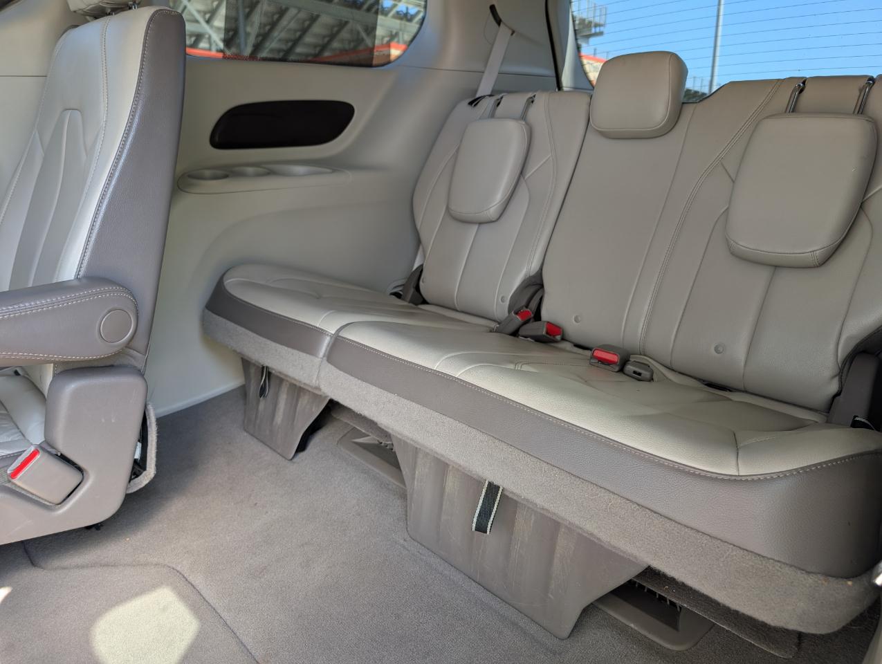 Chrysler Pacifica Touring-L 2017