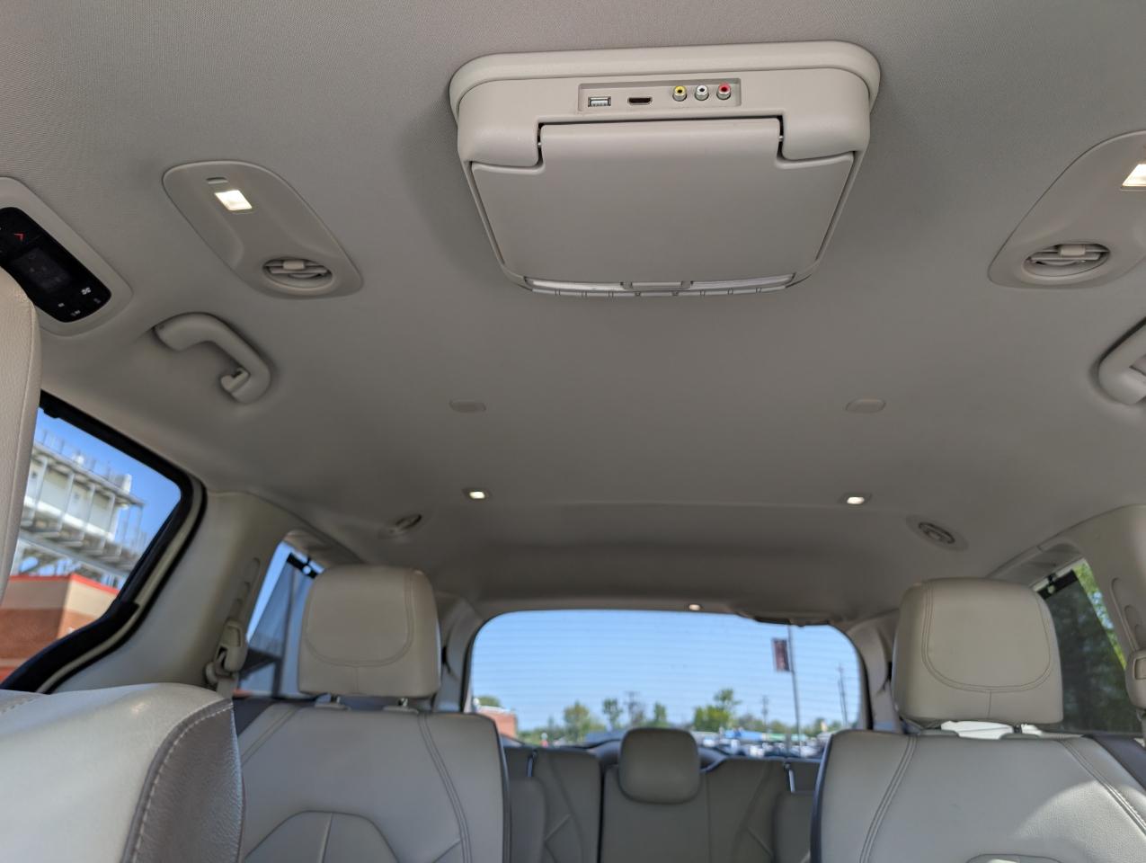 Chrysler Pacifica Touring-L 2017