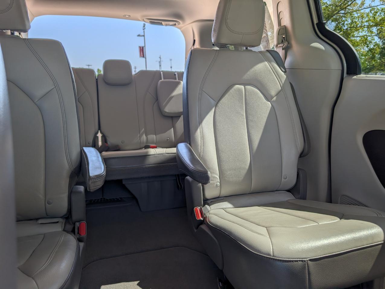 Chrysler Pacifica Touring-L 2017