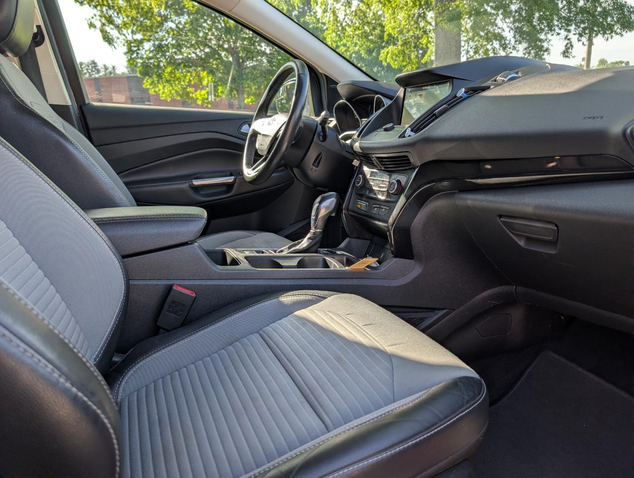 Ford Escape SE FWD 2019