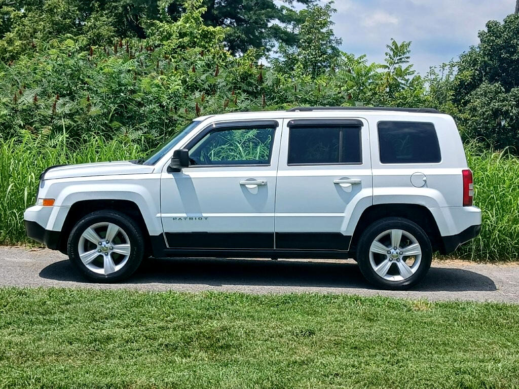 2011 Jeep Patriot Base photo 4