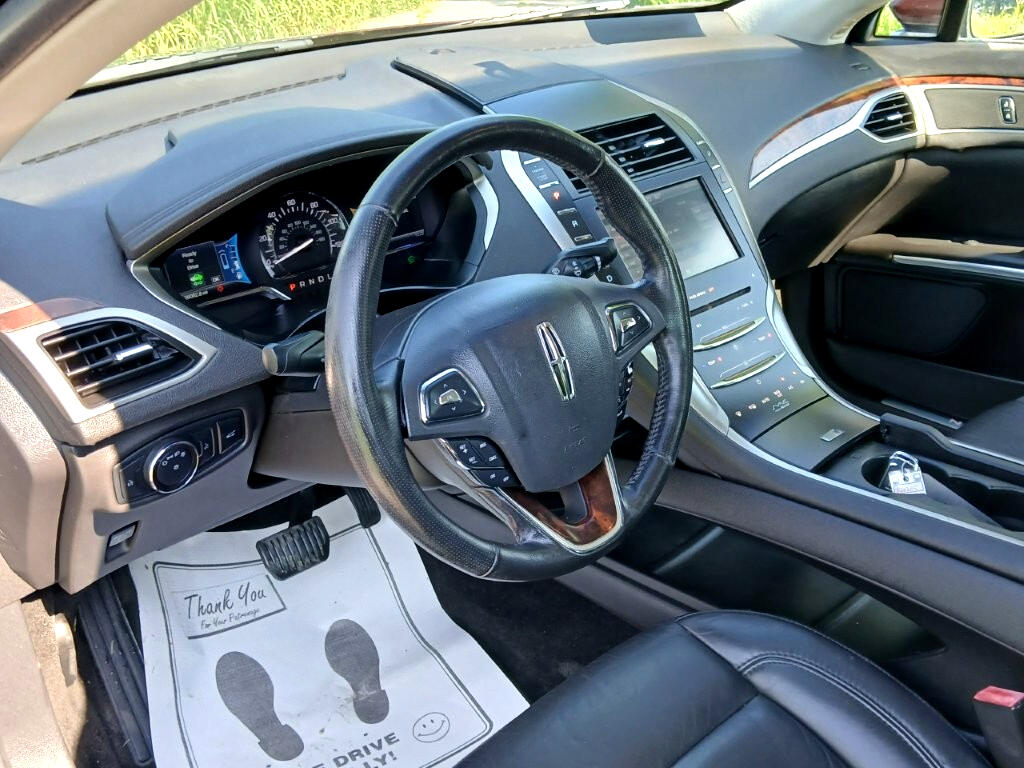 2013 Lincoln MKZ Base photo 11